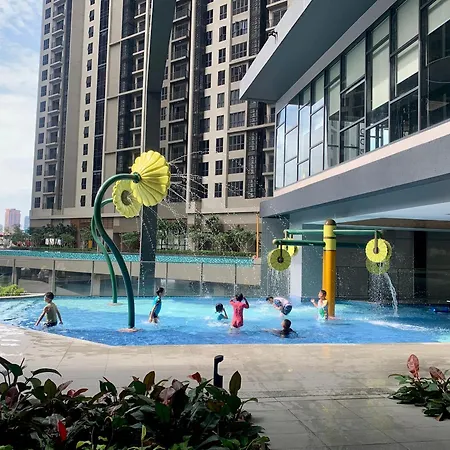 Sunway Velocity Homestay 5Pax Apartement 2R1B Link Bridge To Sunway Velocity Mall Mrt Lrt Maluri & Cochrane City Sky View Kuala Lumpur